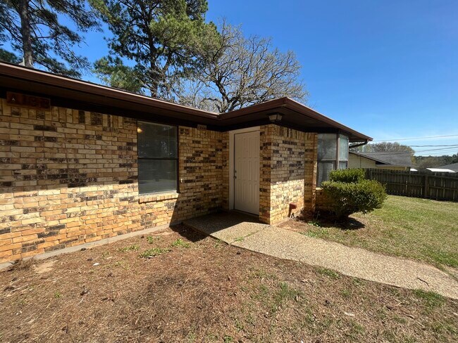 Foto del edificio - 13483 Rhudy Dr