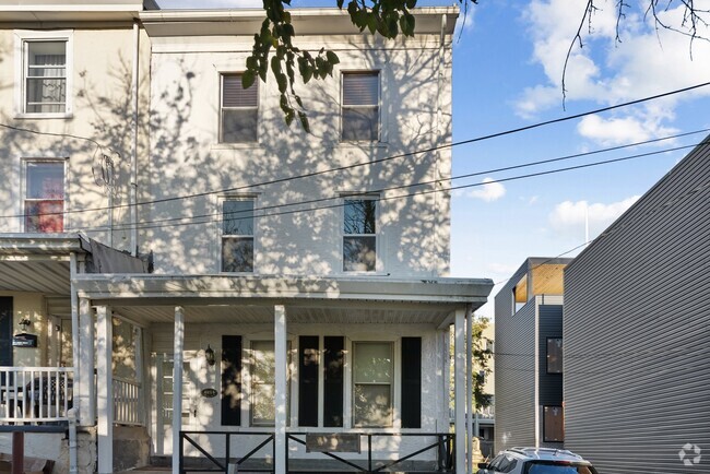 Building Photo - 4215 Boone St