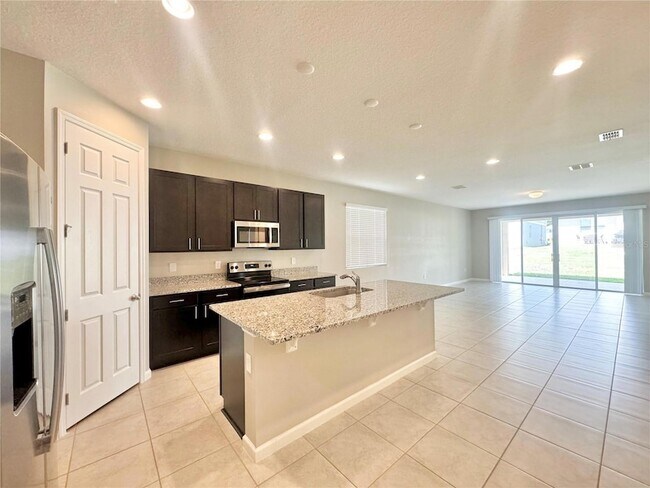Foto del edificio - 508 Lake Smart Blvd