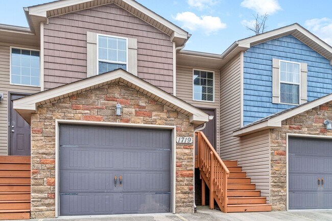 Foto del edificio - 1719 Thistlewood Dr