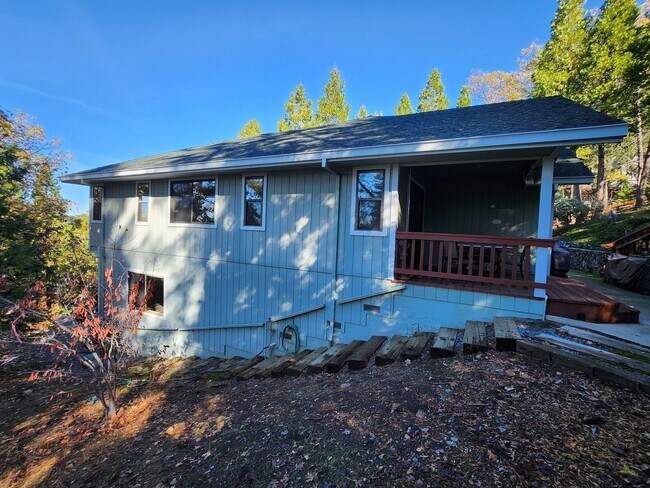 Foto del edificio - 281 Forest Meadows Dr