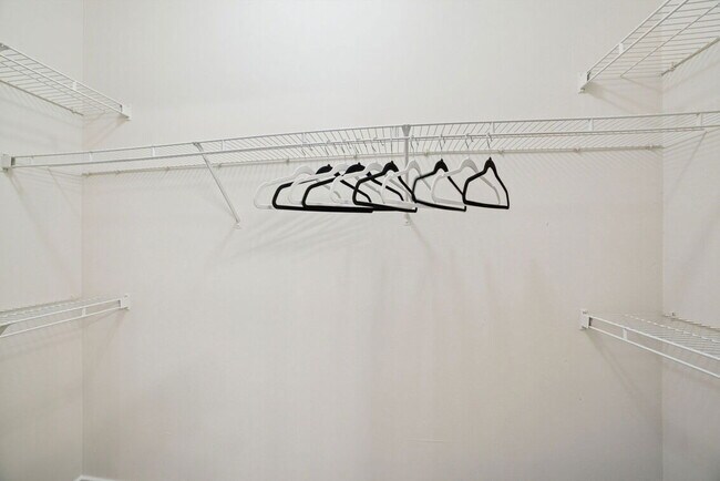 Foto del edificio - South Garrison Road, Corinth, TX 76210 - 2 BR 2 BA condo