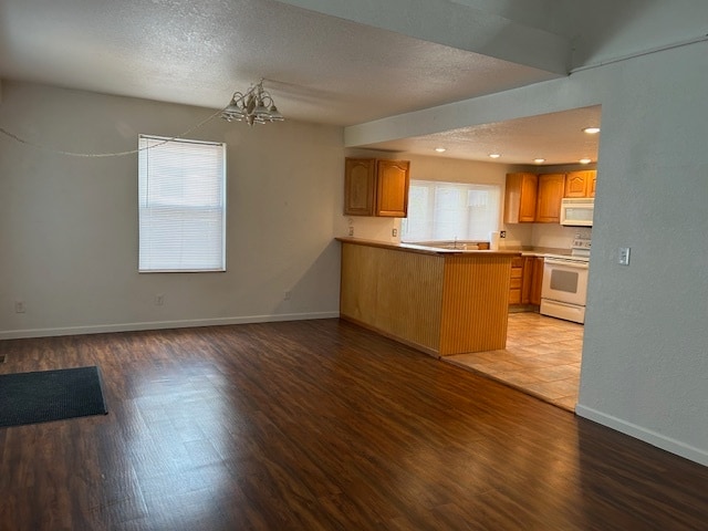 Living and Dining Area - 212 Carnahan Ave