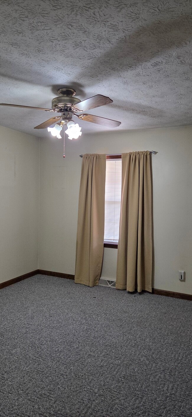 Foto del edificio - 963 Reid Rd