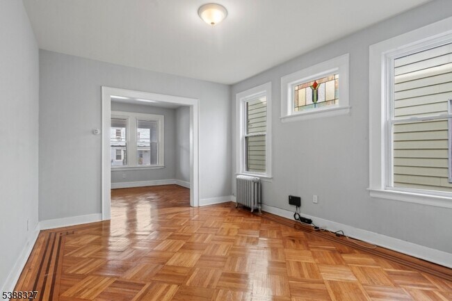 Foto del edificio - 45 Norwood Ave