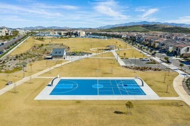 Foto del edificio - 4 br, 3.5 bath House - 1268 Camino Prado