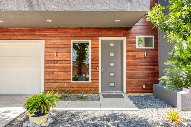 Foto del edificio - 326 Clay St