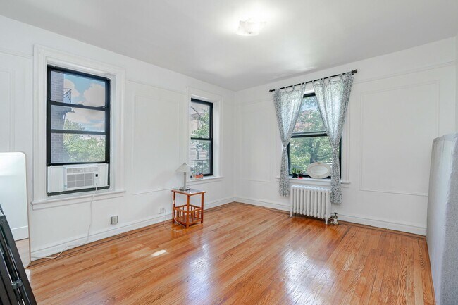 Building Photo - 28-08 35th St