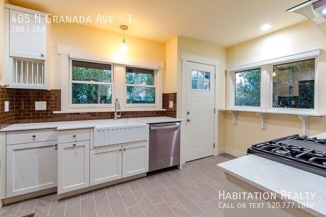 Building Photo - 405 N Granada Ave