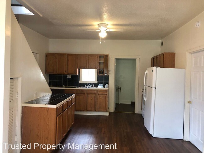 Foto del edificio - 3 br, 1 bath House - 162 East Euclid Street