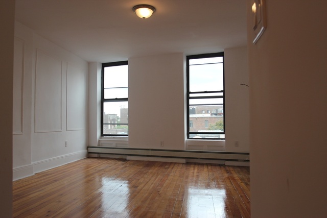 Foto principal - 1407 Fulton St