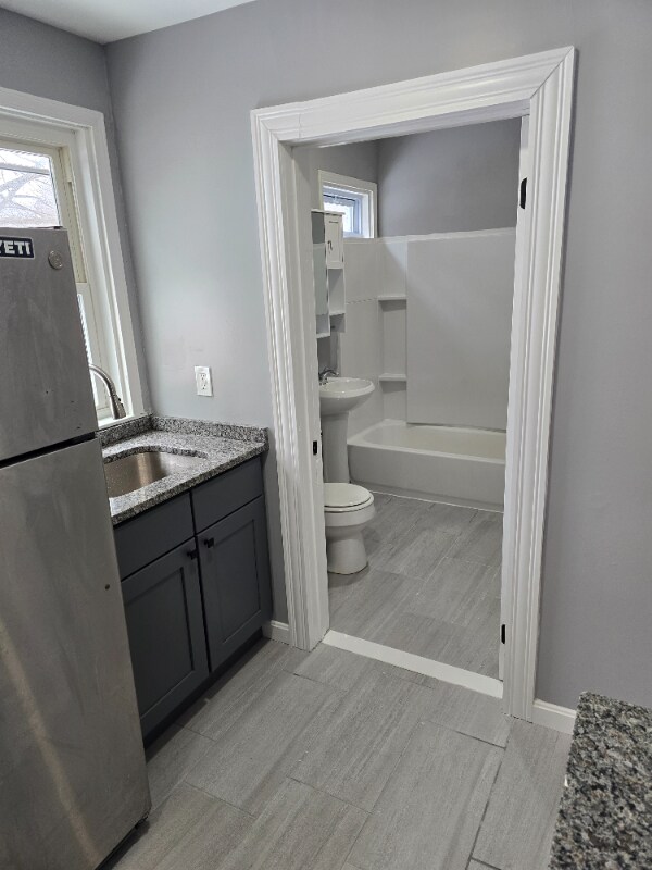 Foto del edificio - 32 Bunker Ave