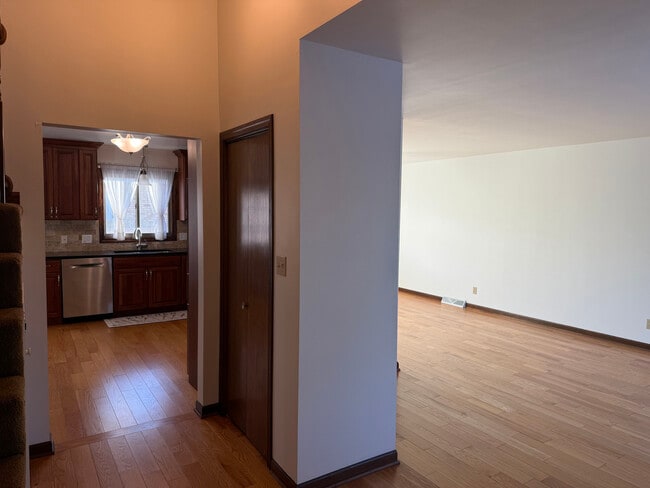 Foto del edificio - 13831 S Mallard Dr