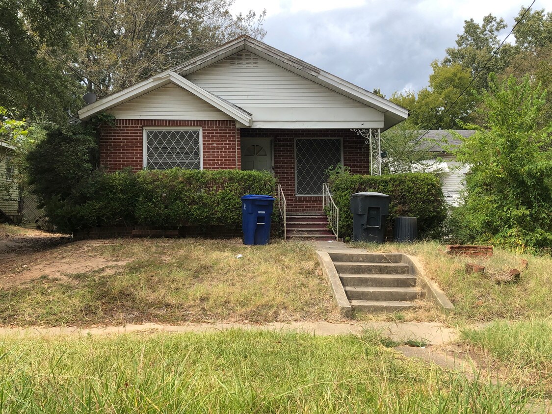 Building Photo - 1126 Madison Ave