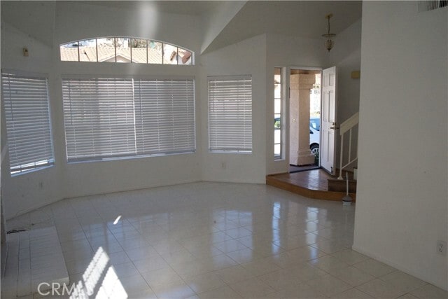 Building Photo - 29526 Crown Creek