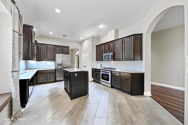 Building Photo - 21735 North Carolina Green Dr