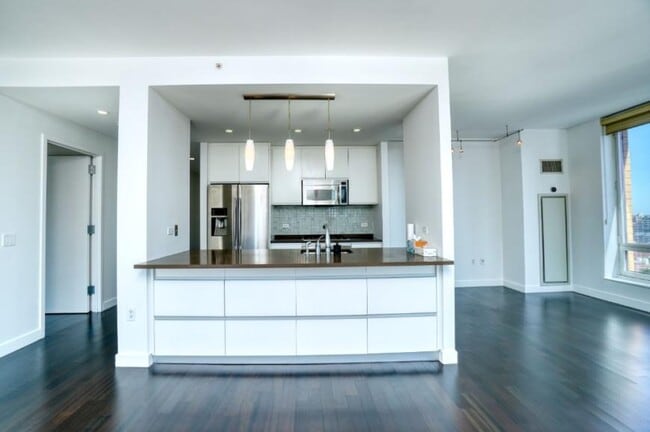 Building Photo - 2 bedroom in BROOKLYN NY 11201