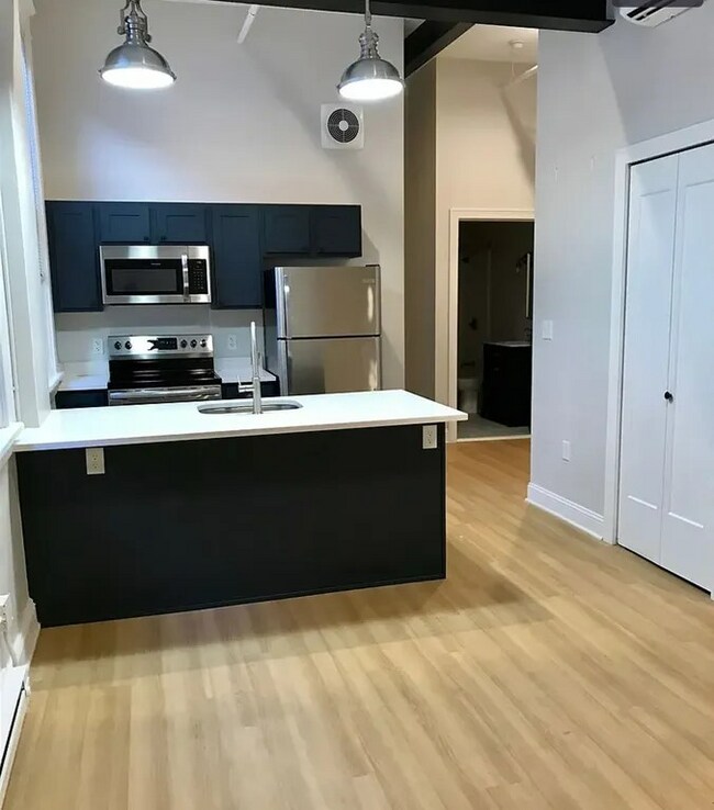 Foto del edificio - 148 Clinton St