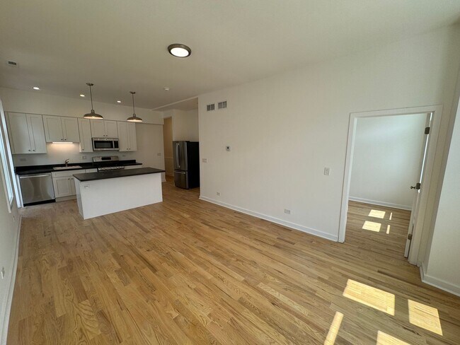 Foto del edificio - 1634 W 21st St