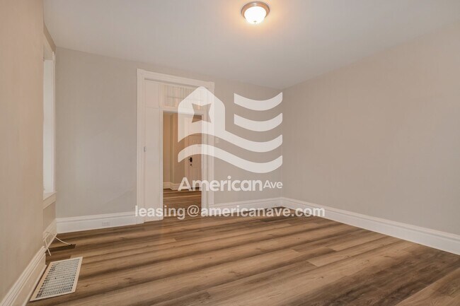 Foto del edificio - 3455 Itaska St