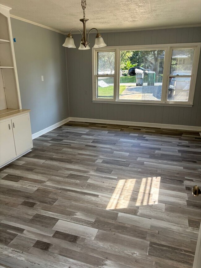 Foto del edificio - 6225 Branch Hill Cir