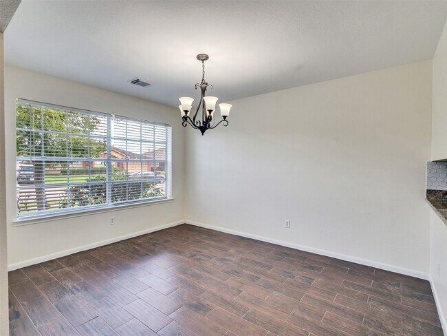 Foto del edificio - 10814 Bradford Way Dr