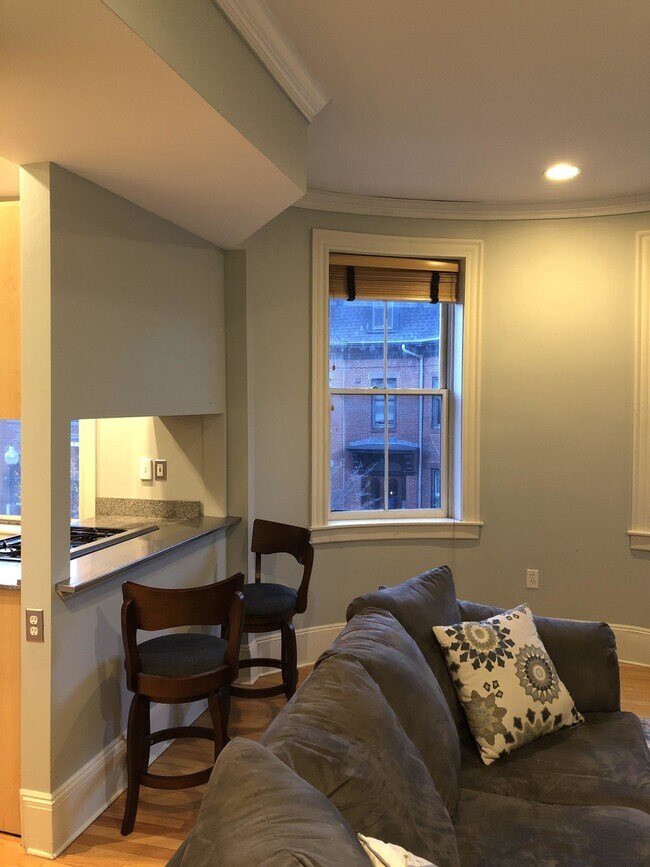 Foto del edificio - 95 E Brookline St