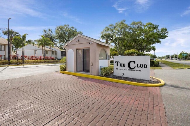 Foto del edificio - 8203 Sun Spring Cir