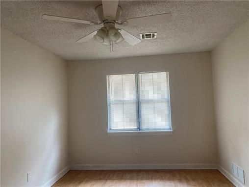 Foto del edificio - 8327 NW Mace Rd