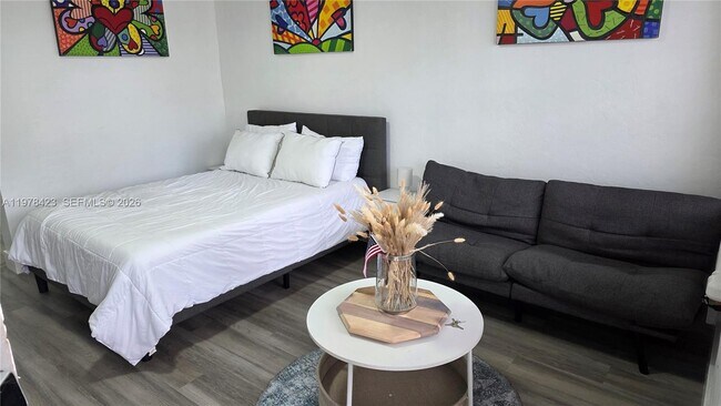 Foto del edificio - 761 Euclid Ave