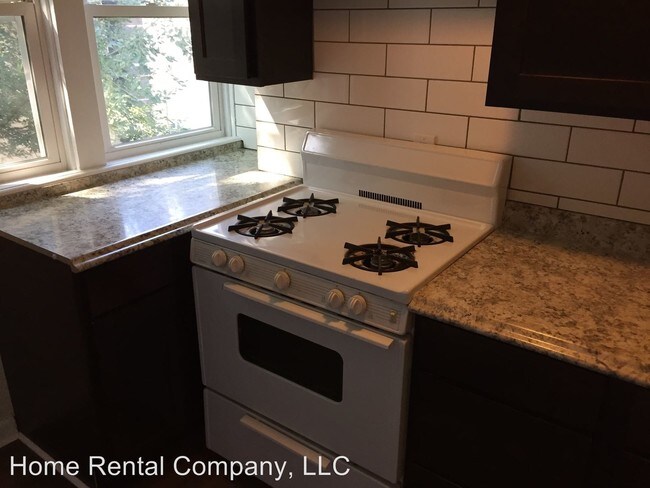 Building Photo - 1 br, 1 bath House - 418 8th NW #2