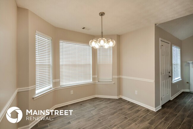 Building Photo - 5080 Towne Park Dr