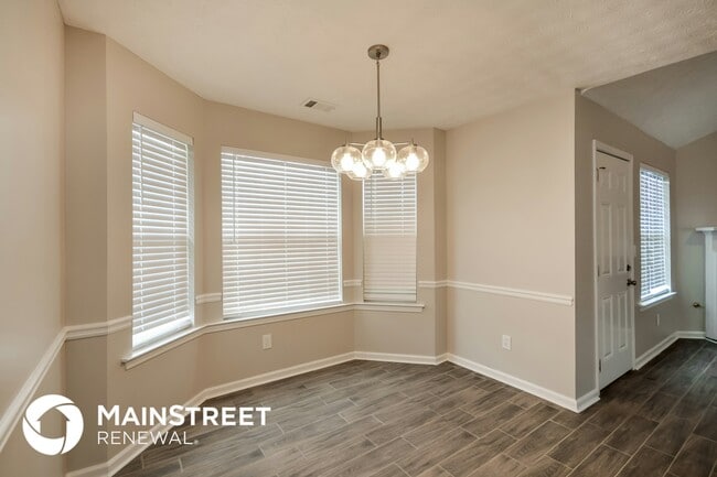 Foto del edificio - 5080 Towne Park Dr