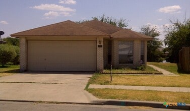Building Photo - 2308 Tracey Ann Ln