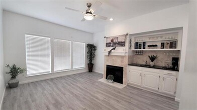 Building Photo - 5100 Verde Valley Ln