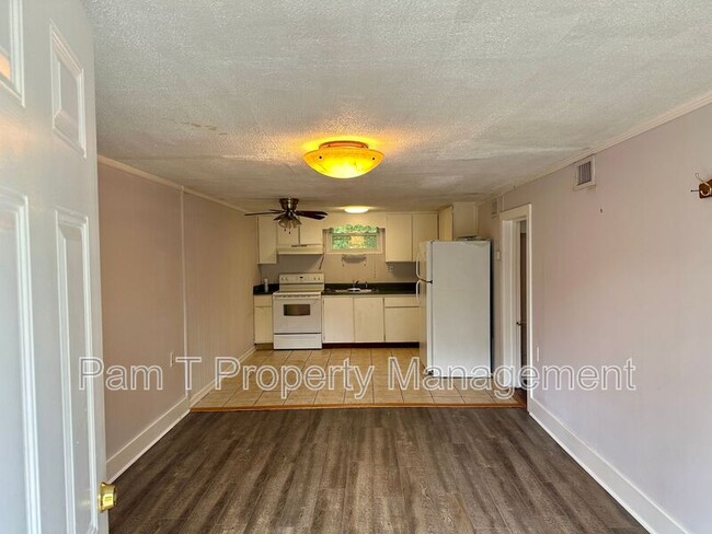 Building Photo - 75 Rommel Ave