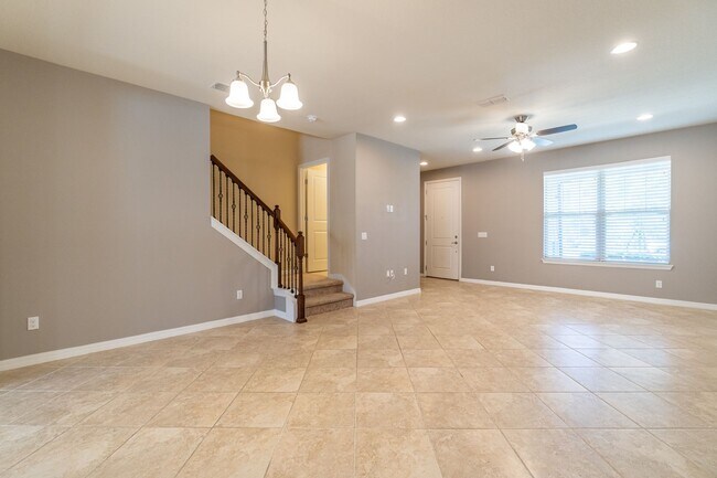 Foto del edificio - Beautiful Energy Efficient 3/2.5 Townhome ...