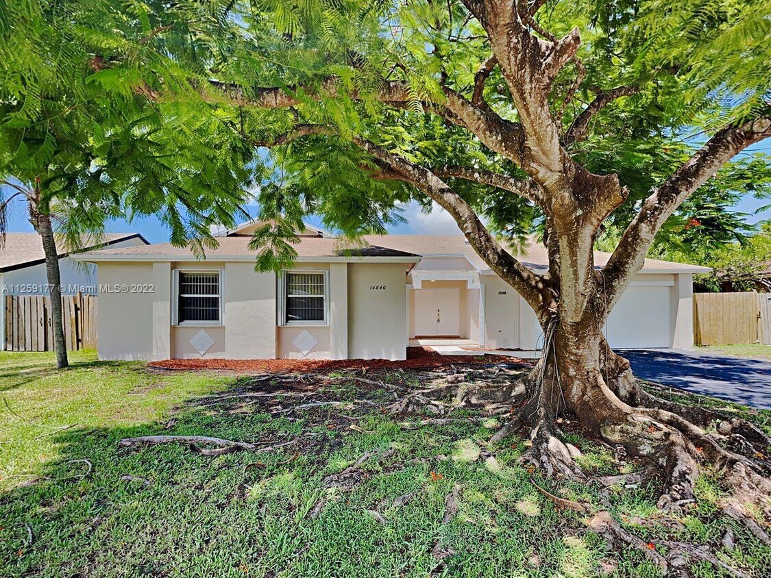 14840 SW 129th Place Rd, Miami, FL 33186 House for Rent in Miami, FL