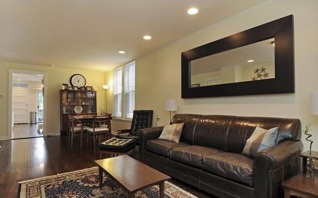 Foto del edificio - 2224 W Melrose St