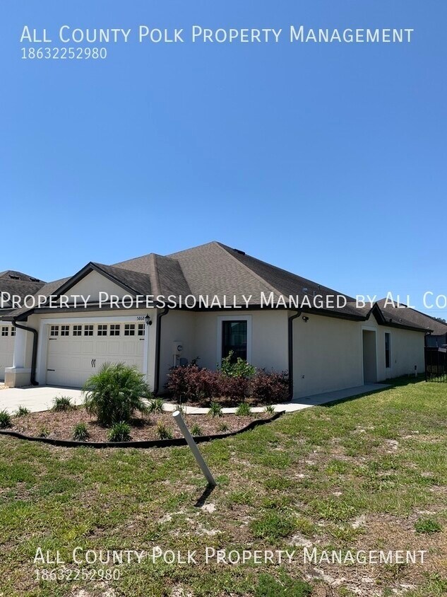 Primary Photo - Lakeland Oasis! 3 Bedroom Duplex in Villag...