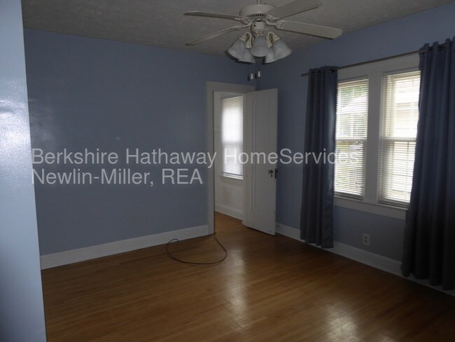 Building Photo - 2605 Deming St