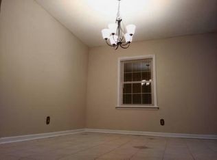 Foto del edificio - 1405 E 96th St