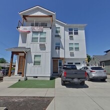 Building Photo - 1694 Mill St