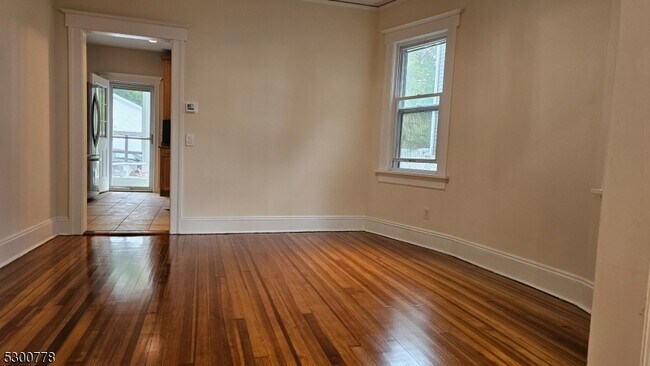 Building Photo - 22 Gates Ave