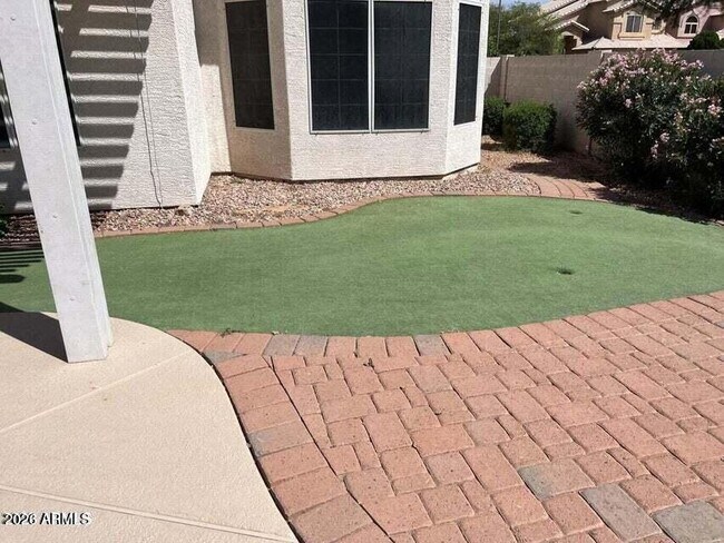 Foto del edificio - 13782 W Vernon Ave