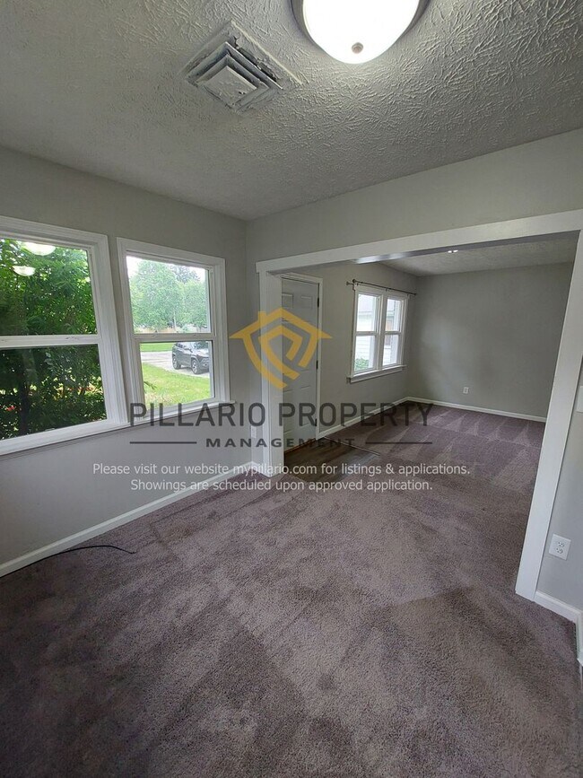 Foto del edificio - Charming East Side 2 Bedroom 1 Bathroom Av...