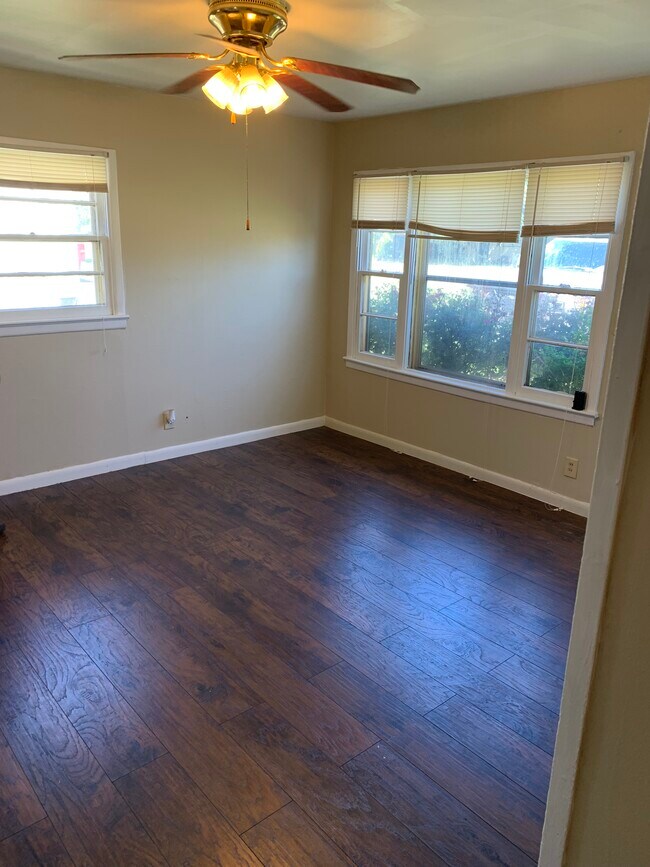 Foto del edificio - 1515 Dallas St