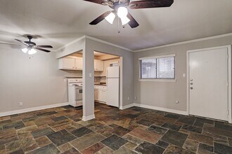 Building Photo - 405 Hawthorne St