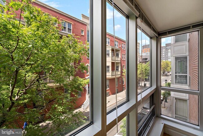 Foto del edificio - 1034 Spruce St