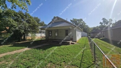 Building Photo - 1414 S A St